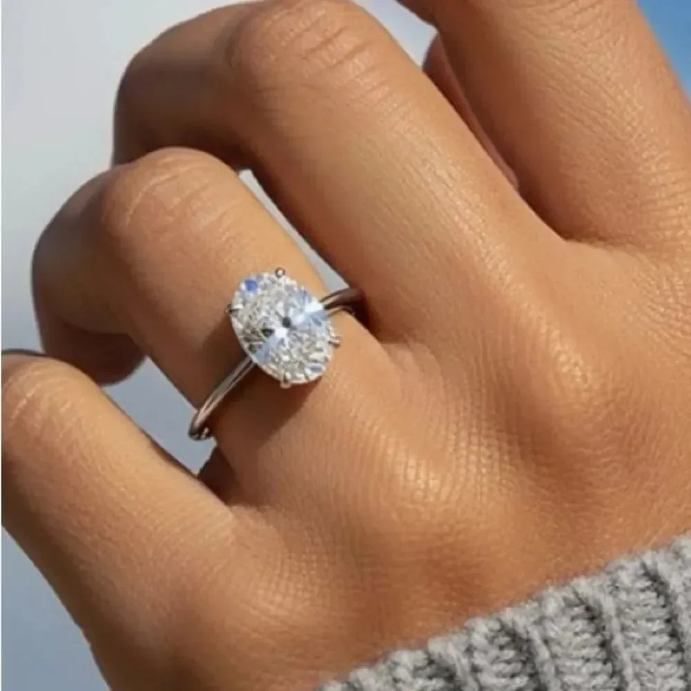 🔹 NEW Stunning & Elegant Silver Oval-Cut CZ 5 Carat Ring 🔹